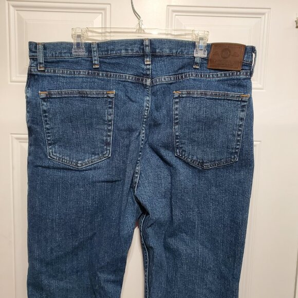 Wrangler Regular Fit Men's Jeans size 38 x 30 - Picture 1 of 12